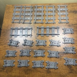 LEGO City Train Track Lot 64022 Flexi & 53401 Straight - Picture 1 of 5