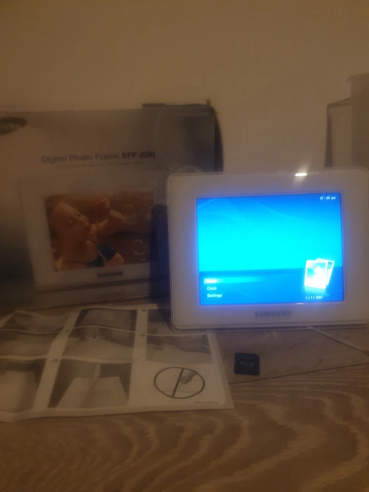 Samsung SPF-83” LCD Digital Photo Frame  - Image 1 of 4