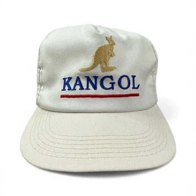 Винтажная белая кепка Kangol Design с вышитым кожаным ремешком - Изображение 1 из 4
