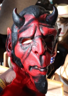 Red Devil Demon Evil Halloween Mask #60187 Forum Novelties 2009 New Unsed - Image 1 of 4