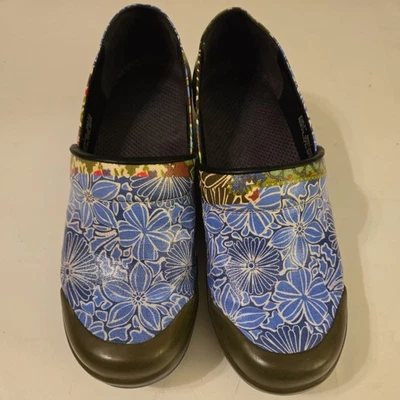 Zueco de enfermería profesional floral amarillo claro Dansko zapatos para mujer 40 Foto 1 de 4