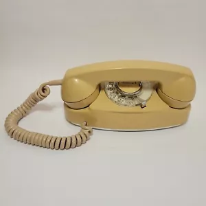 Princess Phone Beige Rotary Dial Telephone Stromberg Carlson Desk corded 1965 - Picture 1 of 11