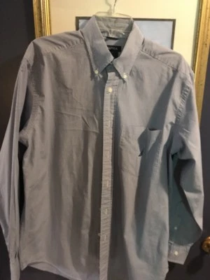 Camisa de hombre Nautica azul y blanca a cuadros con botones manga larga talla mediana Foto 1 de 4