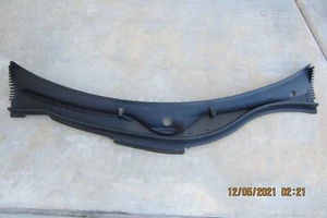 OEM MERCEDES BENZ SLK R170 FRONT WINDSHIELD WIPER COWL LHD A1708310144 GENUINE - Bild 1 von 6