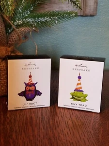2020 Hallmark Miniatur Ornamente "LIL' HOOT & TINY TOAD" Halloween Minis - Bild 1 von 1