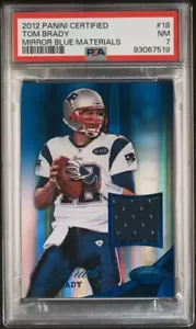 2012 Panini zertifiziert #18 Tom Brady Spiegel blau Spiel gebraucht Trikot 74/99 PSA 7 - Bild 1 von 2