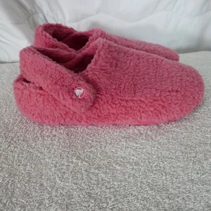 CROCS CLASSIC COZY SLIPPER FLEECE COLOR HOT BLUSH Size 9 women - Picture 1 of 8