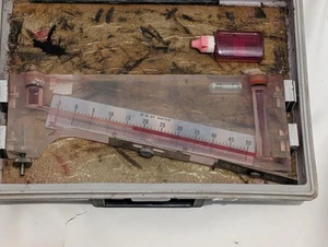 Dwyer Inclined Portable Manometer with Oil and calculators - Picture 1 of 5