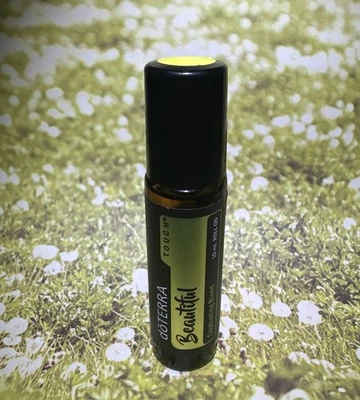 Óleo essencial DoTerra Beautiful Roll On 10ml NOVO LACRADO 2025-26 - Imagem 1 de 4