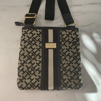 Bolso de hombro Tommy Hilfiger a rayas para mujer Foto 1 de 4