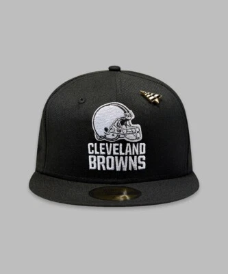PAPER PLANES ✈️  CLEVELAND BROWNS NFL FITTED HAT 🔥 SIZE 7 1/2 - Image 1 of 4