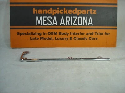 1977 - 1979 年凯迪拉克 DEVILLE 右握铬头面板上盖头灯装饰模 — 第 1/4 张图片