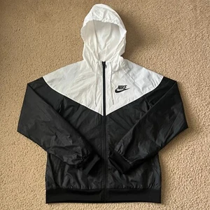Nike Womens Sportswear Windrunner Training Jacket Black White Size Small - Bild 1 von 5