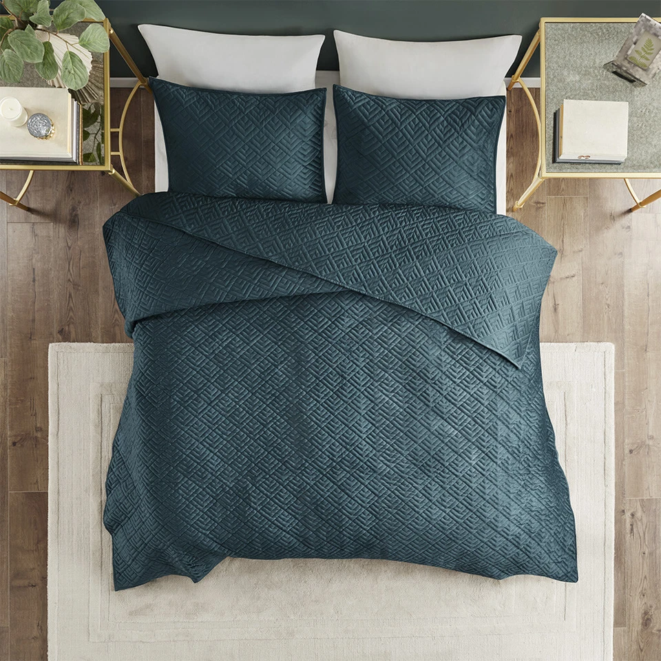 BEAUTIFUL ULTRA SOFT PLUSH MODERN CHIC VELVET MINK GEOMETRIC TEAL BLUE QUILT SET