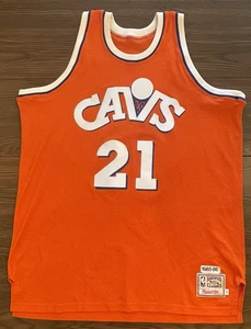 Mitchell & Ness Cleveland Cavaliers World B. Free # 21 NBA Trikot Orange Herren 54 - Bild 1 von 15