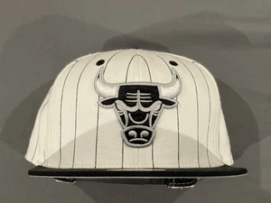 Mitchell & Ness Chicago Bulls Retro Pinstripe White Adjustable Snapback Hat Cap - Picture 1 of 7