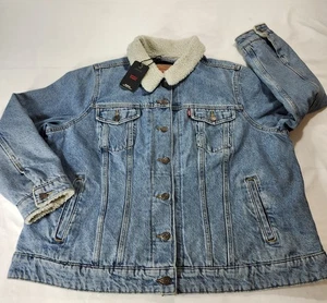 Levi's Women's Plus Original Trucker Jacket 2X Light Wash Denim Quilted Sherpa - Picture 1 of 14