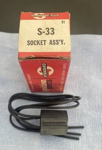 Standard Ignition Parts Socket Assembly S-33. NOS - Picture 1 of 3
