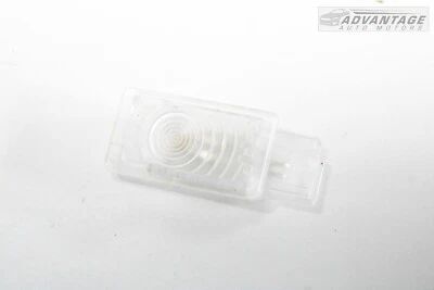 2018-2021 CHEVROLET TRAVERSE FRONT DRIVER DOOR PANEL COURTESY LIGHT LAMP OEM - Image 1 of 4