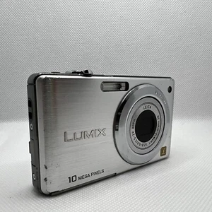 Panasonic Lumix DMC-FS7 10.0MP Digitalkamera silber funktioniert nicht als Ersatzteilspender - Bild 1 von 7