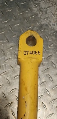 Minicargadora GEHL SL4510 SL4610 SL4615 parte # 074066 enlace/montaje superior N.O.S. Foto 1 de 4