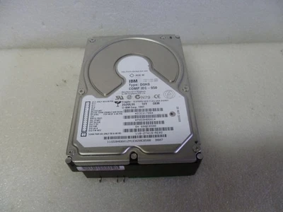 IBM DGHS 18Y ECE31708 18.2GB Ultra SCSI 80 Pin HARD DRIVE P/N:59H6601 1997 - Image 1 of 3