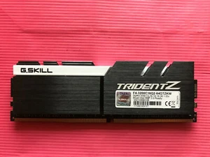 8GB G. SKILL TridentZ DDR4 3200MHz PC4-25600 Desktop Memory F4-3200C16Q2-64GTZKW - Picture 1 of 2