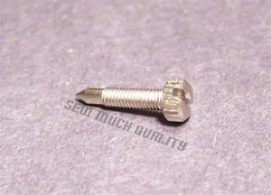 NEEDLE CLAMP SCREW Bernina 1020 1030 1031 1070 1080 1090 1120 1130 1230 1260 + - Picture 1 of 2