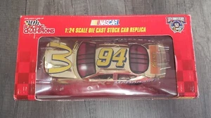 Hot Wheels 1998 #94 Bill Elliot Nascar 50th Anniversary McDonalds - Picture 1 of 3