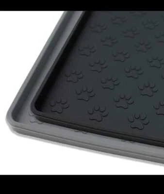 Pet Placemat Silicone Mat, Waterproof Drinking Feeding Placemat For Cats & Dogs - Image 1 of 4