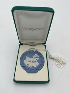 Vintage Wedgwood Jasperware Blue White Reindeer Deer Christmas Ornament Baubles - Picture 1 of 5