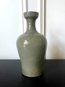 Korean Caledon Vase Bottle with Kintsugi Repair Goryeo Dynasty - Picture 1 of 12