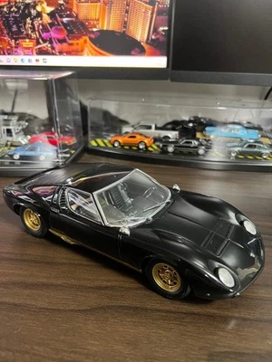 Antenna tetto mancante modellino auto pressofuso scala 1/18 Lamborghini Miura - Immagine 1 di 4
