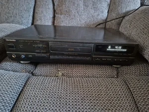 Technics SL-PG4 Lettore CD - Foto 1 di 10