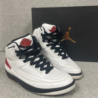 Size 7Y - Air Jordan 2 Retro 2022 Chicago W - Image 1 of 4