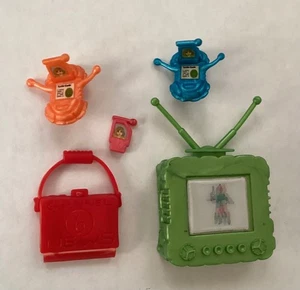 TMNT Toon Turtles  Accessories Mike Irma Kala Leo Playmates 1992 Vintage pieces - Picture 1 of 7