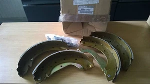 GANASCE FRENO POSTERIORI NISSAN TERRANO II COD 440600F027 NUOVE ORIGINALI - Picture 1 of 1