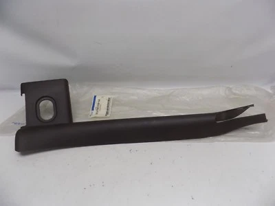 Cubierta de moldura de pilar interior izquierdo convertible Ford Mustang 2006-09 OEM Foto 1 de 3