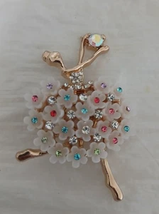 Ballerina Tänzerin tanzend Blumen Rock Anstecknadel Brosche - Bild 1 von 2