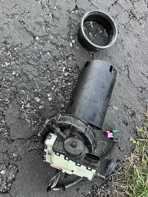 ACDelco 22902634 Diesel Exhaust Fluid DEF Pump & Heater V8 6.6L Duramax 84412924 - Image 1 of 4