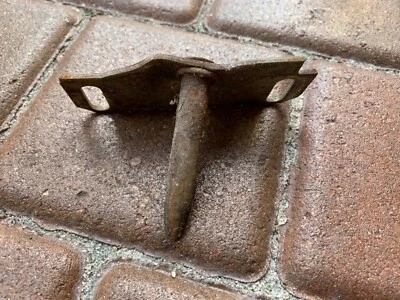 1978-87 Regal LH Manual / Power Window Regulator Door Glass Track Guide STOP PIN - Image 1 of 3