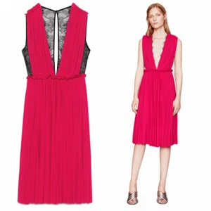 L NEW $2,500 GUCCI Pink PLISSE' Jersey BLACK SHEER LACE KEYHOLE BACK Sexy DRESS - Picture 1 of 12