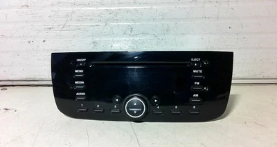 AUTORADIO PER FIAT Punto EVO 7355649810 (09>12) - Immagine 1 di 4