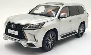 LCD Models 1/18 Scale Diecast LCD18010-SI - Lexus LX570 - Silver - Picture 1 of 5