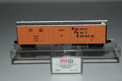 N Scale MTL 70010 Pacific Fruit Express 51' Mechanical Reefer 302113 C19823 - Image 1 of 2