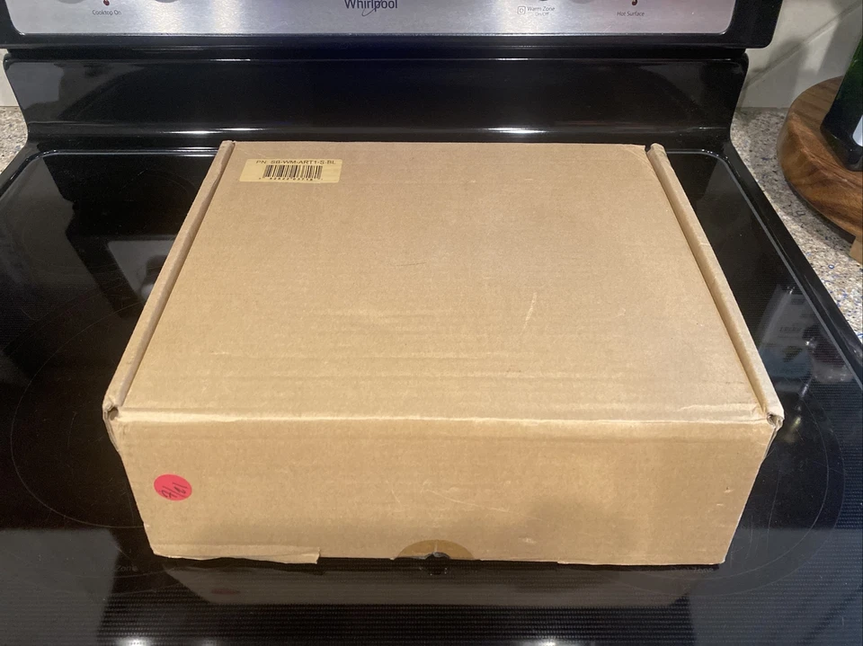 Suporte Sunbrite para TVs externas à prova de intempéries 42"-65" SB-WM-ART1-S-BL frete grátis - Imagem 1 de 3