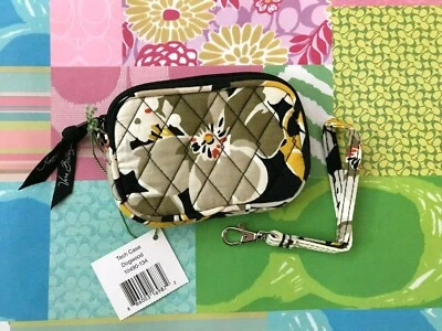 NWT- Vera Bradley tech case coin purse in dogwood ~~ great gift !! - Image 1 of 4
