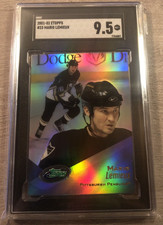 2001 ETOPPS IN HAND MARIO LEMIEUX REFRACTOR CARD #34 SGC 9.5 POP 1 PENGUINS