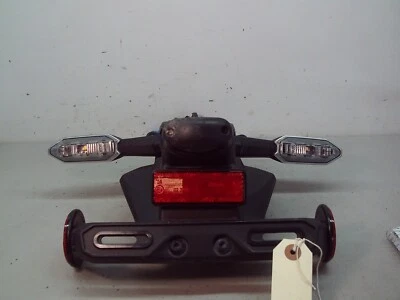 Rear Fender Assembly w Signals for Kawasaki Z500 2024 - 2025 K226 Foto 1 de 4