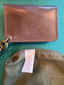 FILSON KLEINE WERKSTATT WETTERFESTE LEDER-GELDBÖRSE MIT KETTE Neu im Karton 11105345 - Bild 1 von 5